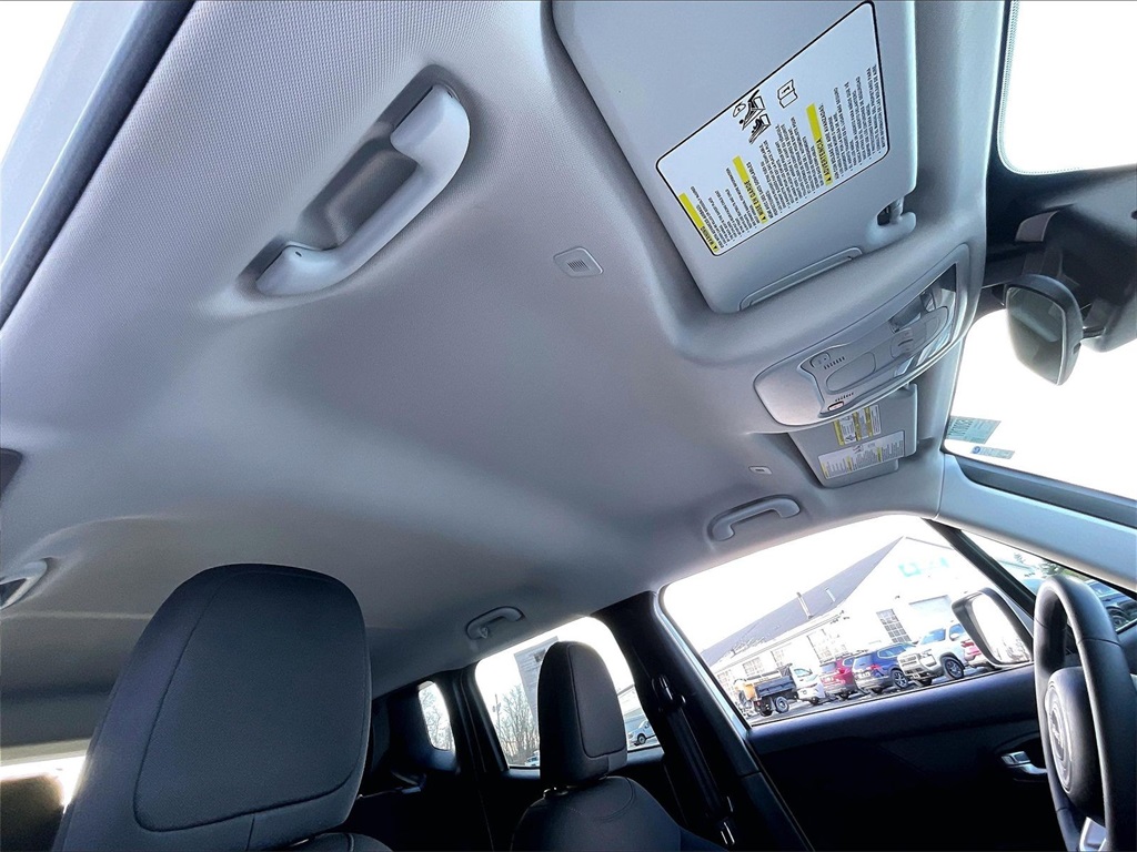 2021 Jeep Renegade Latitude - Photo 7