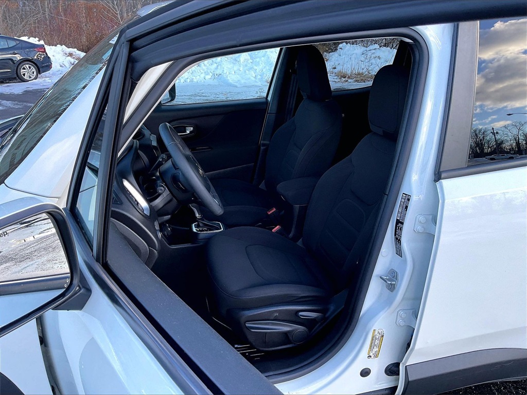 2021 Jeep Renegade Latitude - Photo 10