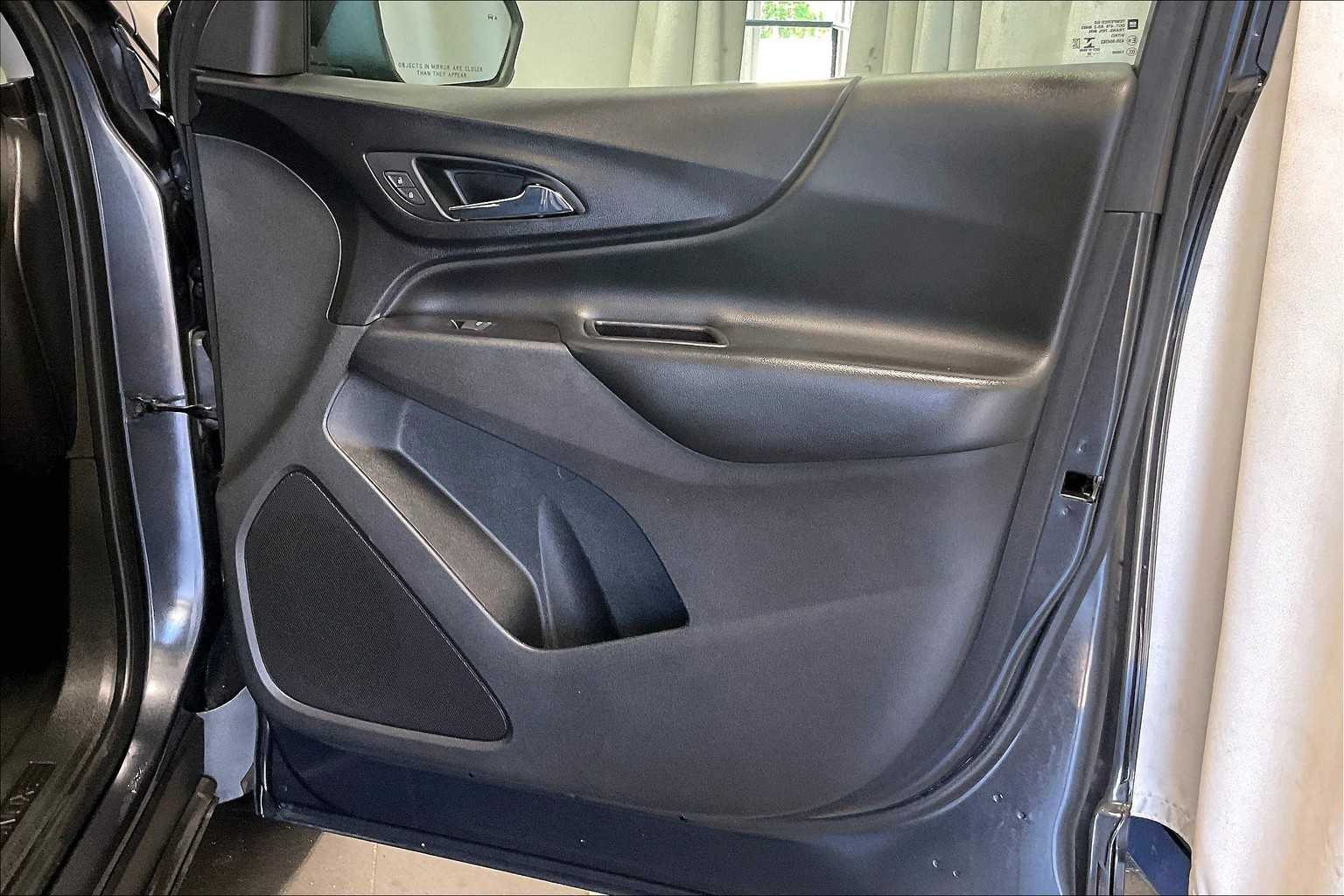 2022 Chevrolet Equinox LT - Photo 12