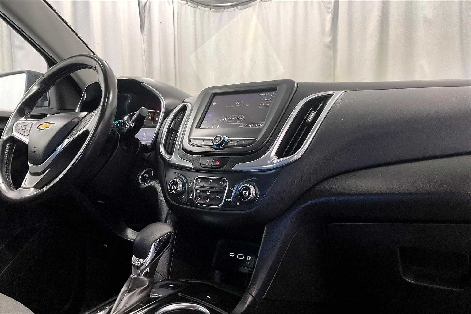 2022 Chevrolet Equinox LT - Photo 14