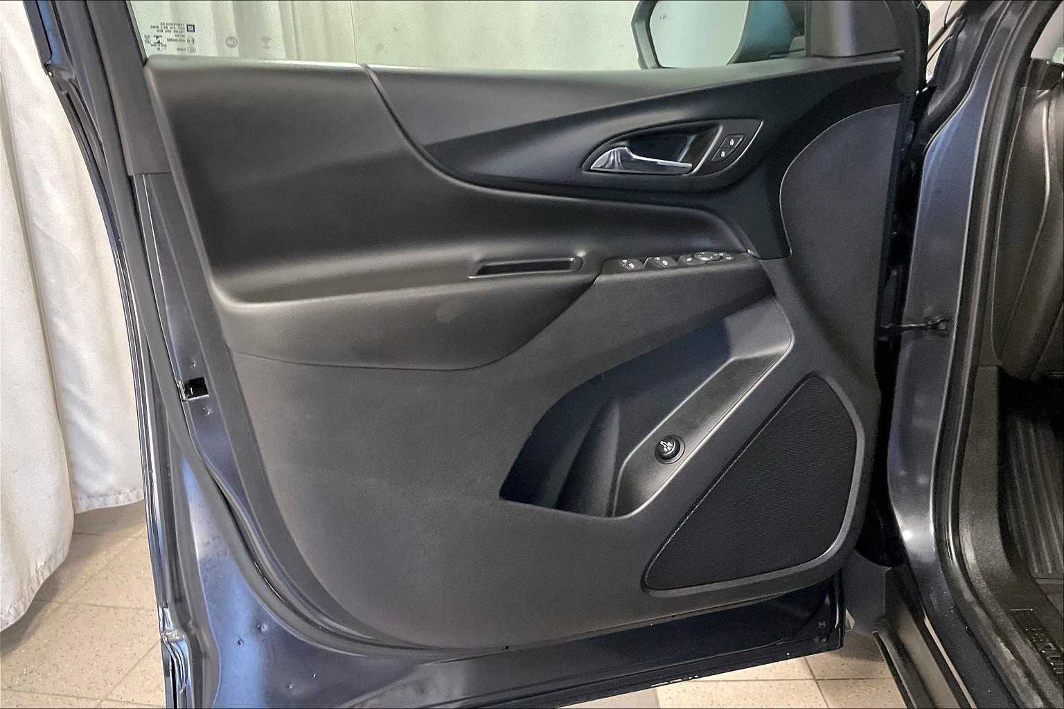 2022 Chevrolet Equinox LT - Photo 9