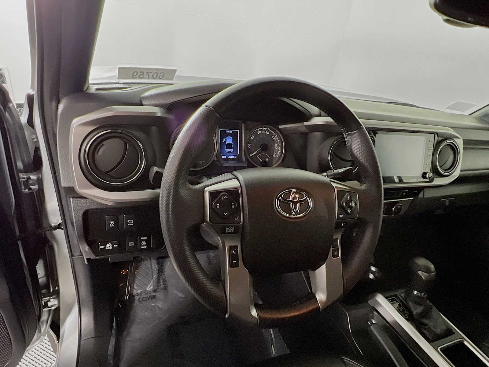 2023 Toyota Tacoma Limited - Photo 11