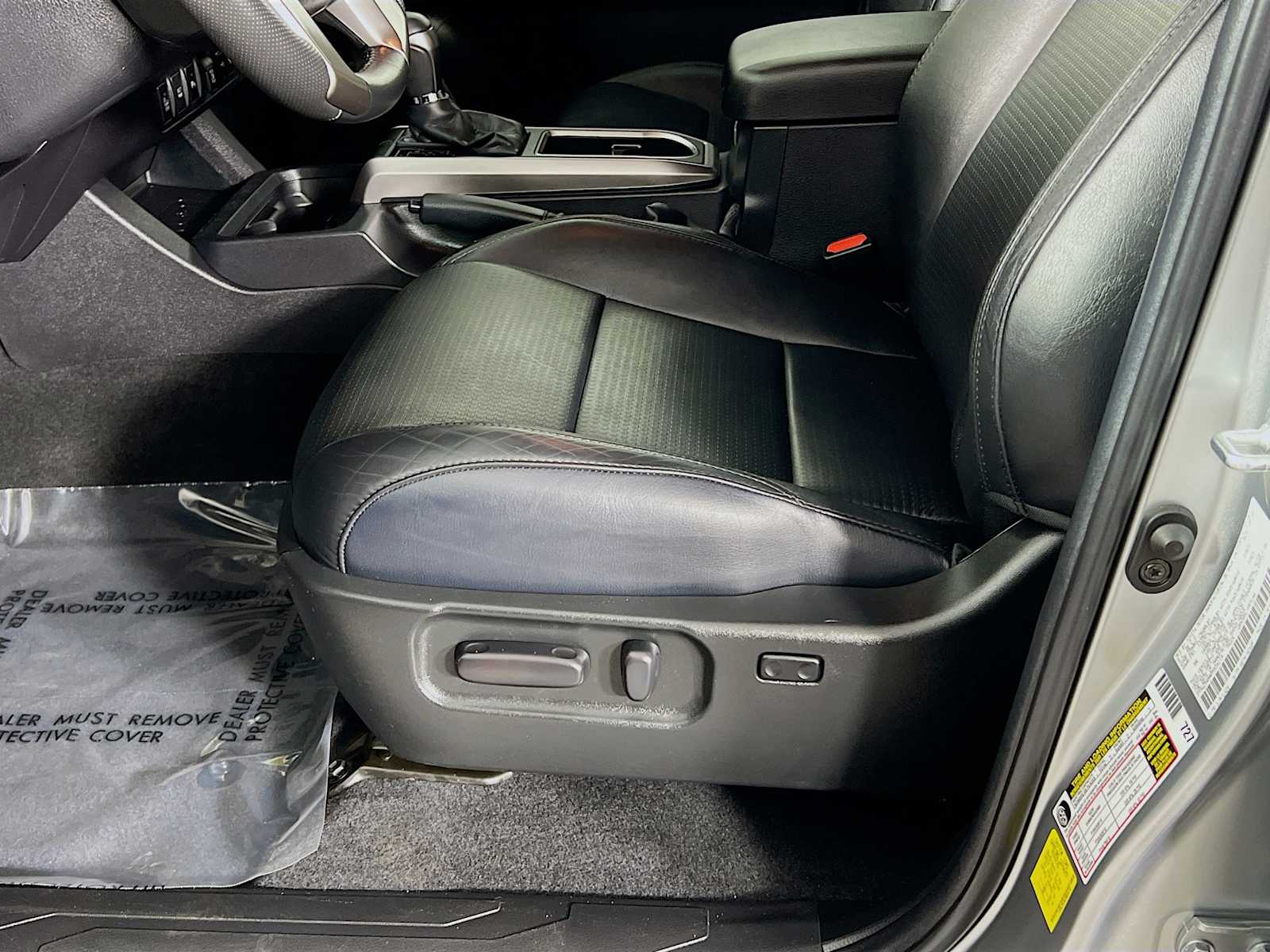 2023 Toyota Tacoma Limited - Photo 19