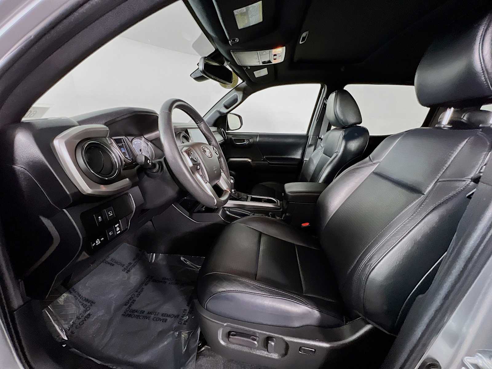 2023 Toyota Tacoma Limited - Photo 20