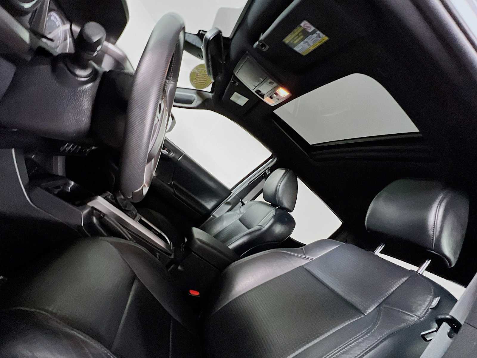 2023 Toyota Tacoma Limited - Photo 21