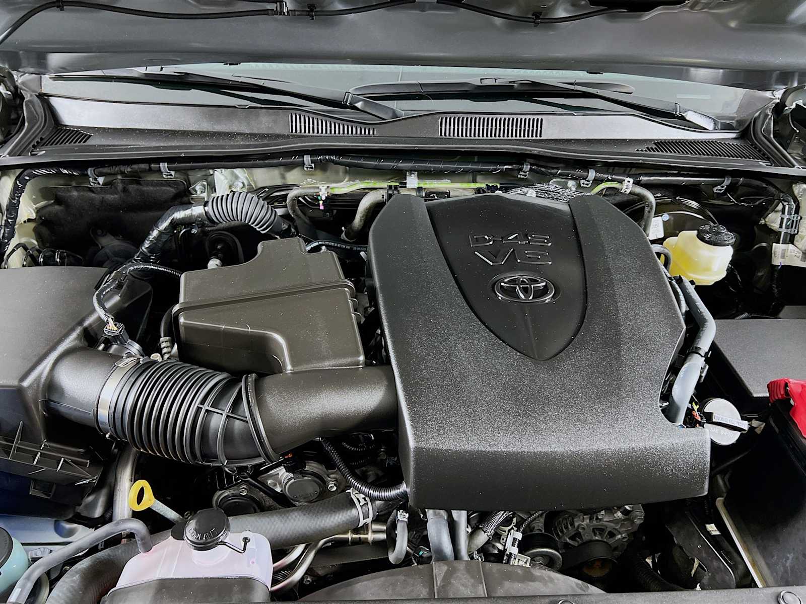 2023 Toyota Tacoma Limited - Photo 29