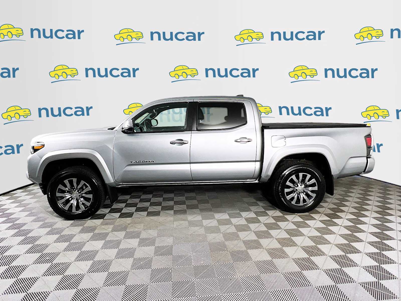 2023 Toyota Tacoma Limited - Photo 4