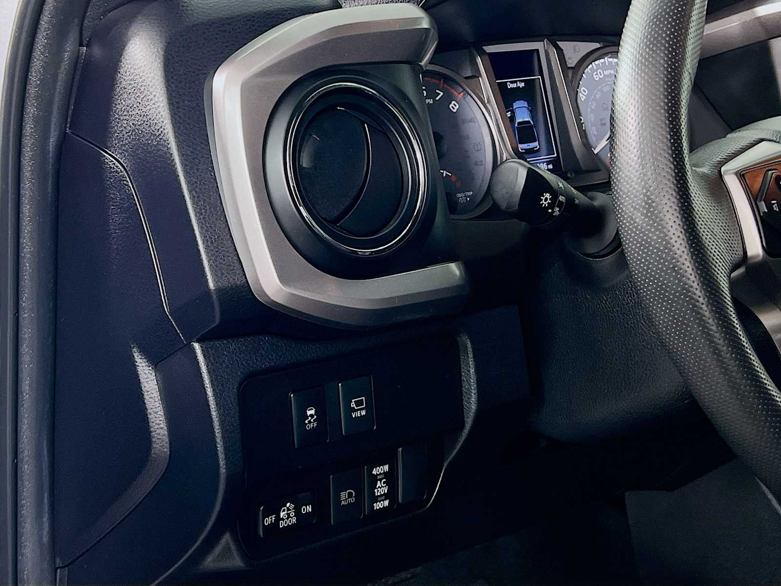 2023 Toyota Tacoma Limited - Photo 10