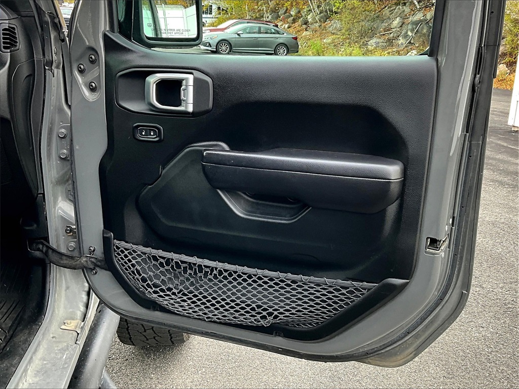 2020 Jeep Gladiator Sport - Photo 12