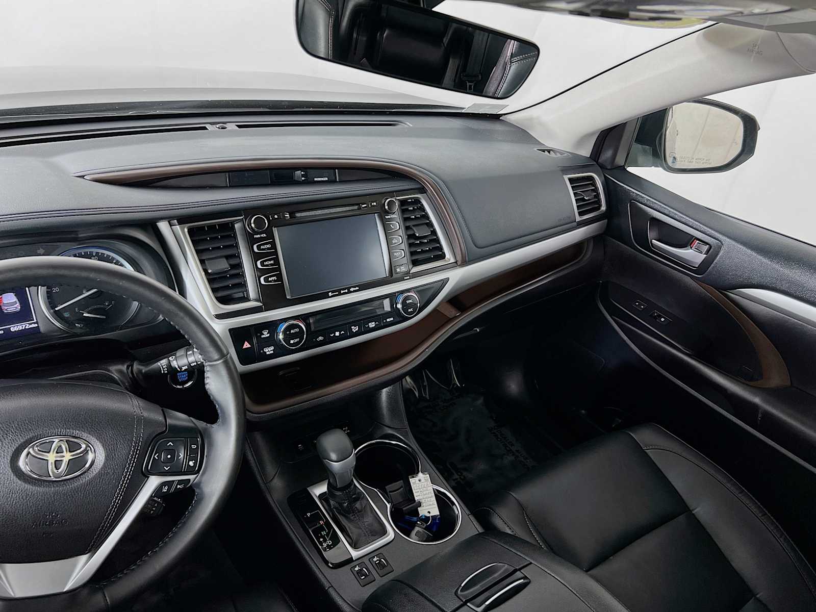 2019 Toyota Highlander XLE - Photo 23