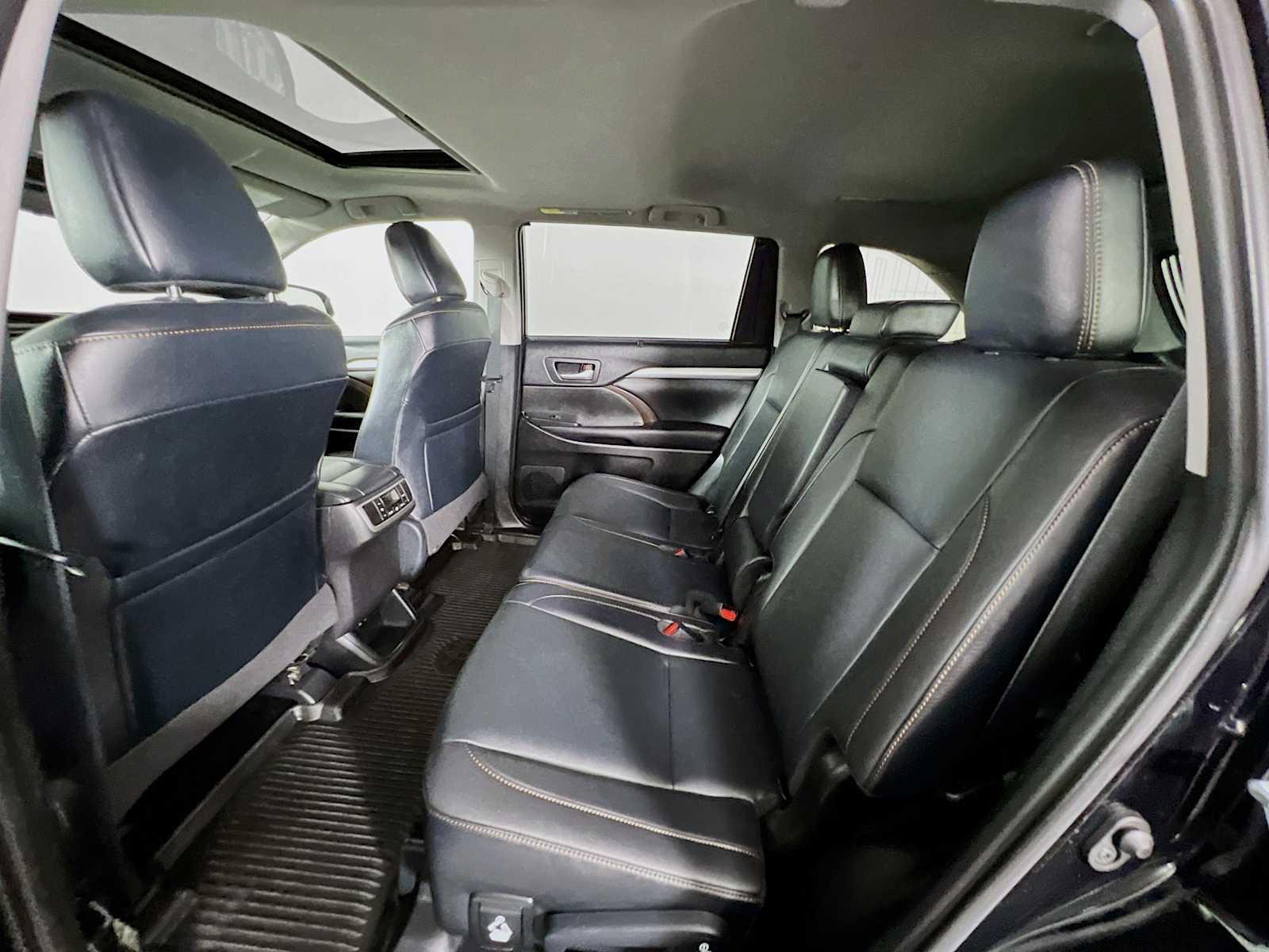 2019 Toyota Highlander XLE - Photo 24