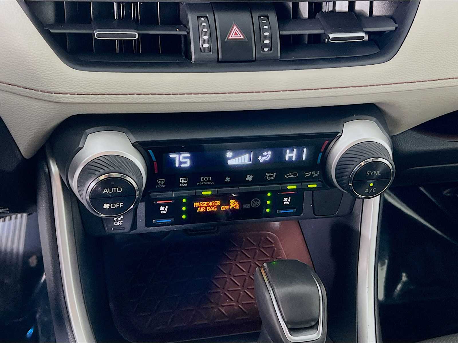 2019 Toyota RAV4 Hybrid Limited - Photo 15