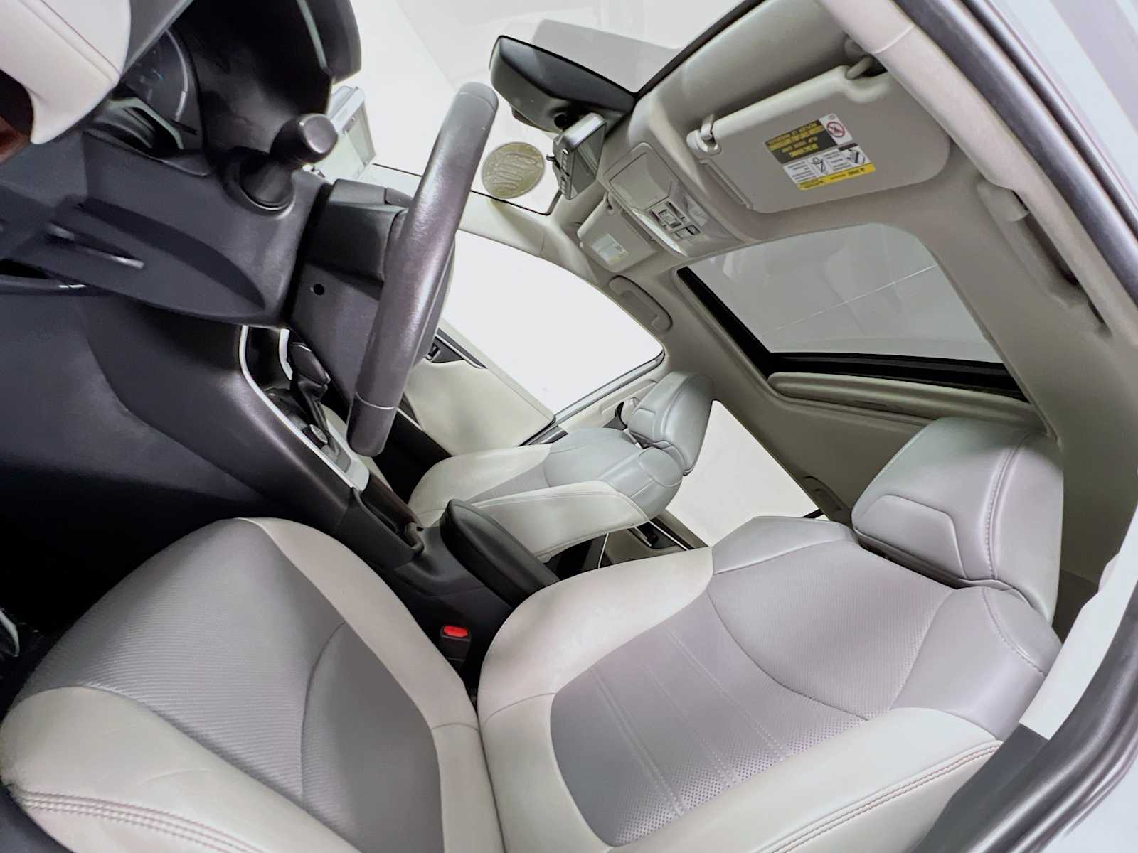 2019 Toyota RAV4 Hybrid Limited - Photo 22