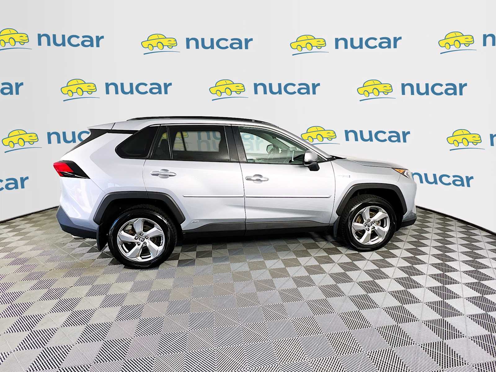 2019 Toyota RAV4 Hybrid Limited - Photo 8