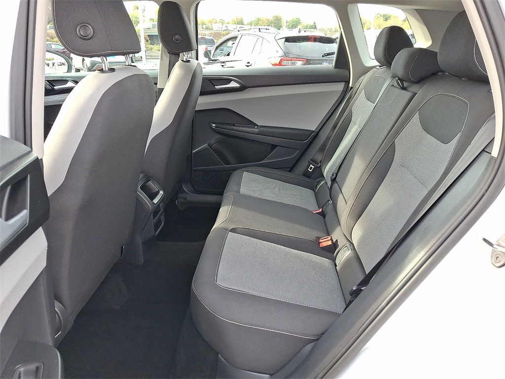 2022 Volkswagen Taos 1.5T S - Photo 11