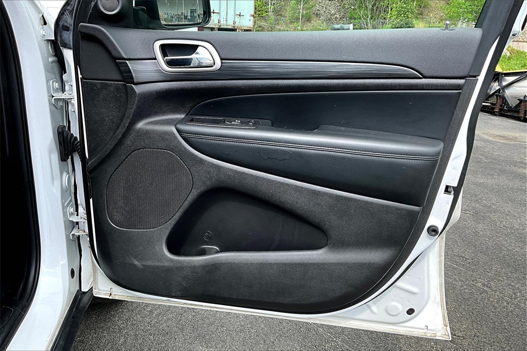 2020 Jeep Grand Cherokee Laredo E - Photo 12