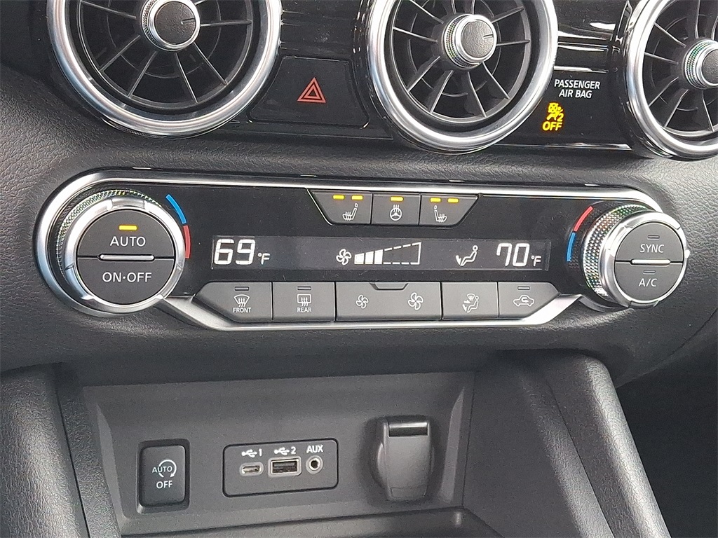 2025 Nissan Sentra SV - Photo 11