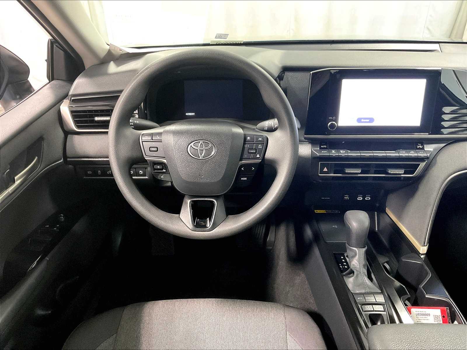 2025 Toyota Camry LE - Photo 17