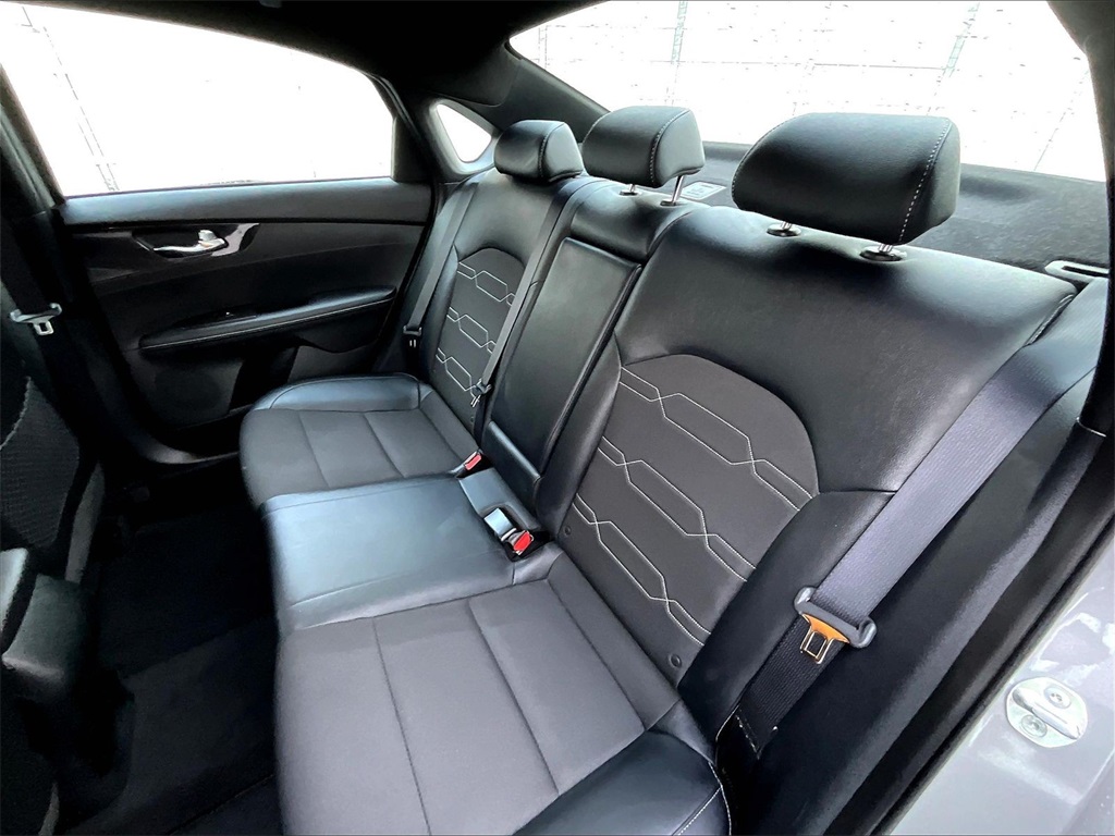 2023 Kia Forte GT-Line - Photo 15
