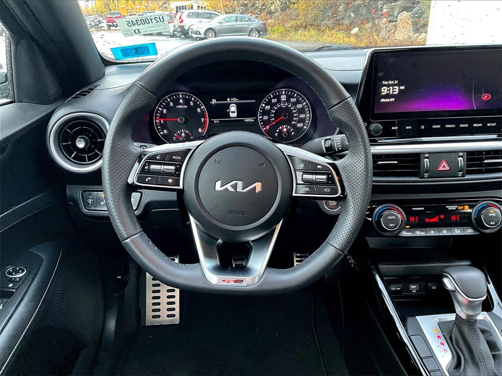 2023 Kia Forte GT-Line - Photo 17