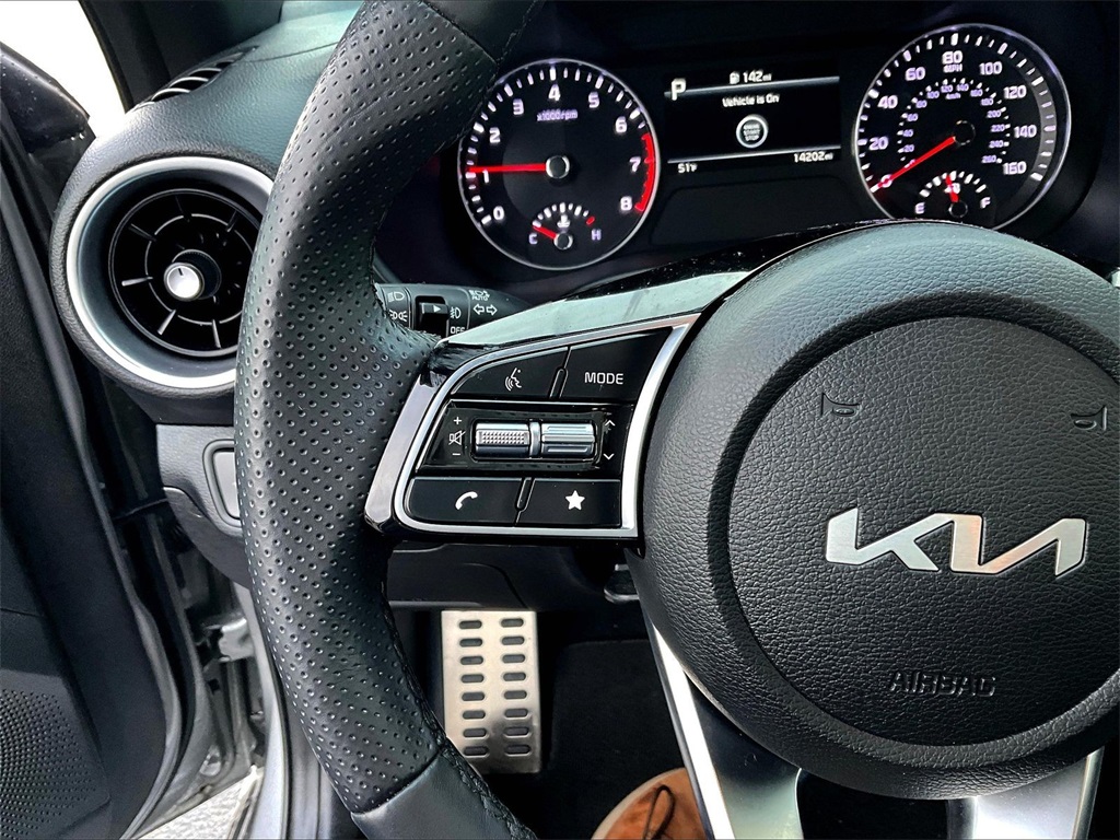 2023 Kia Forte GT-Line - Photo 22