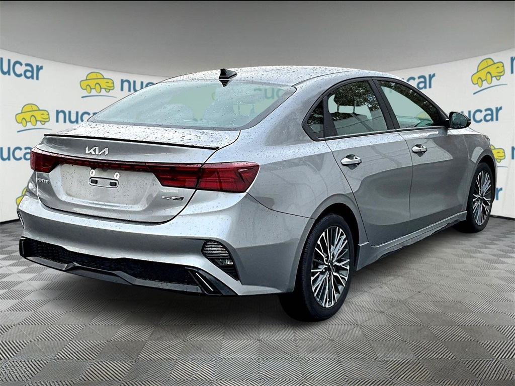 2023 Kia Forte GT-Line - Photo 6