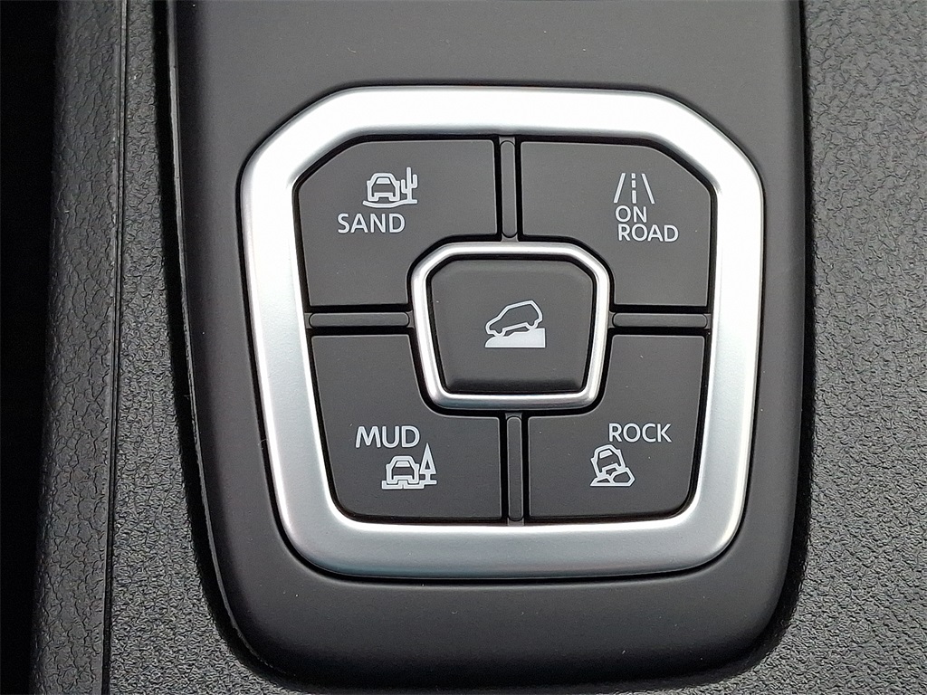 2026 Nissan Frontier PRO-4X - Photo 16