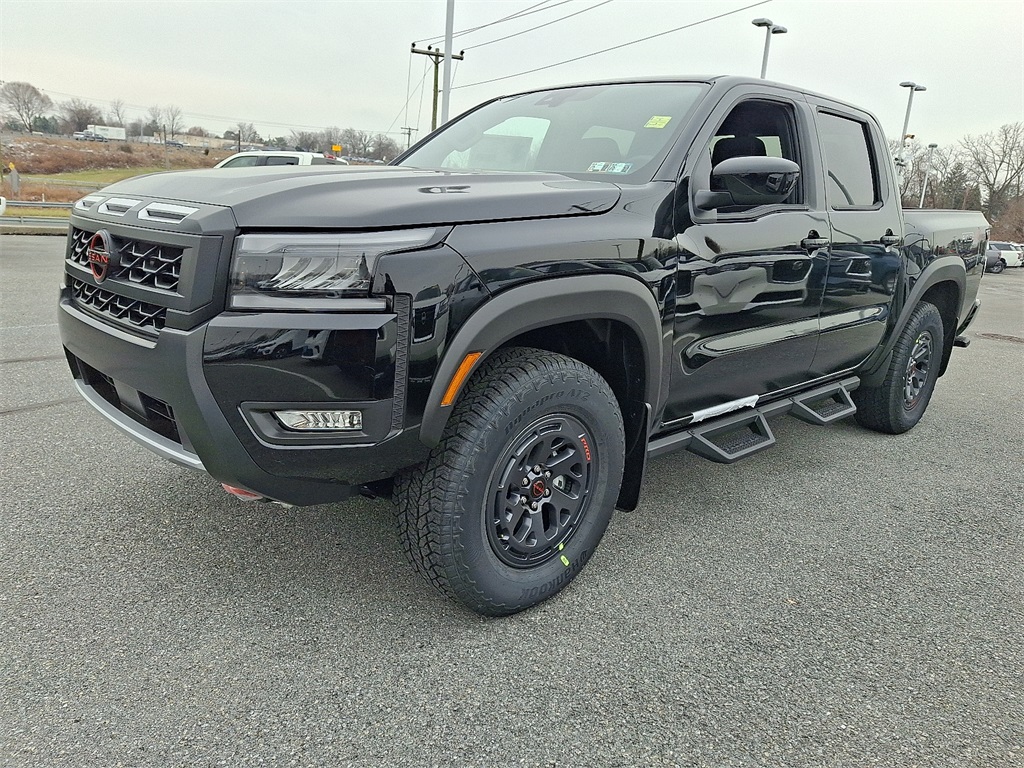 2026 Nissan Frontier PRO-4X - Photo 2