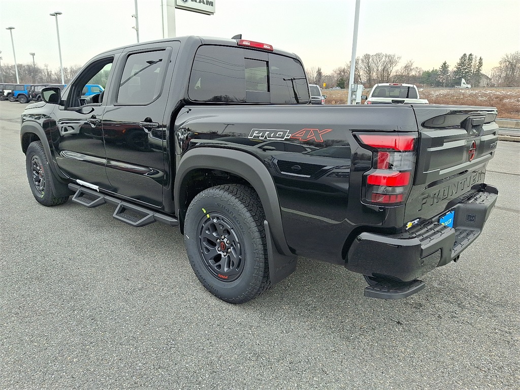 2026 Nissan Frontier PRO-4X - Photo 3