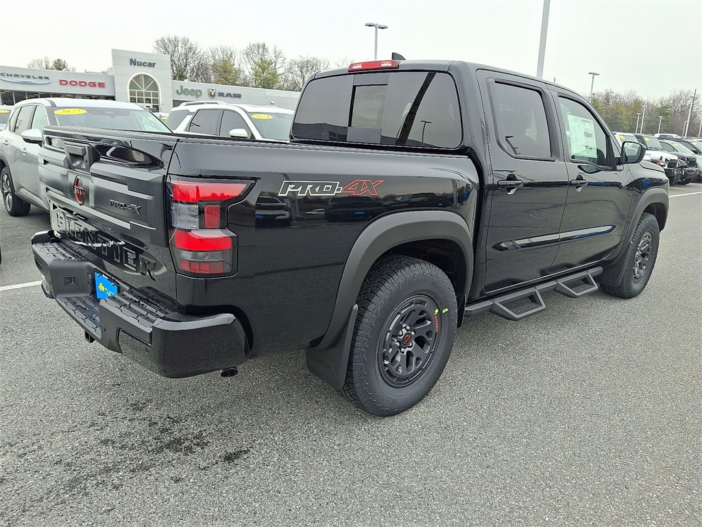 2026 Nissan Frontier PRO-4X - Photo 4