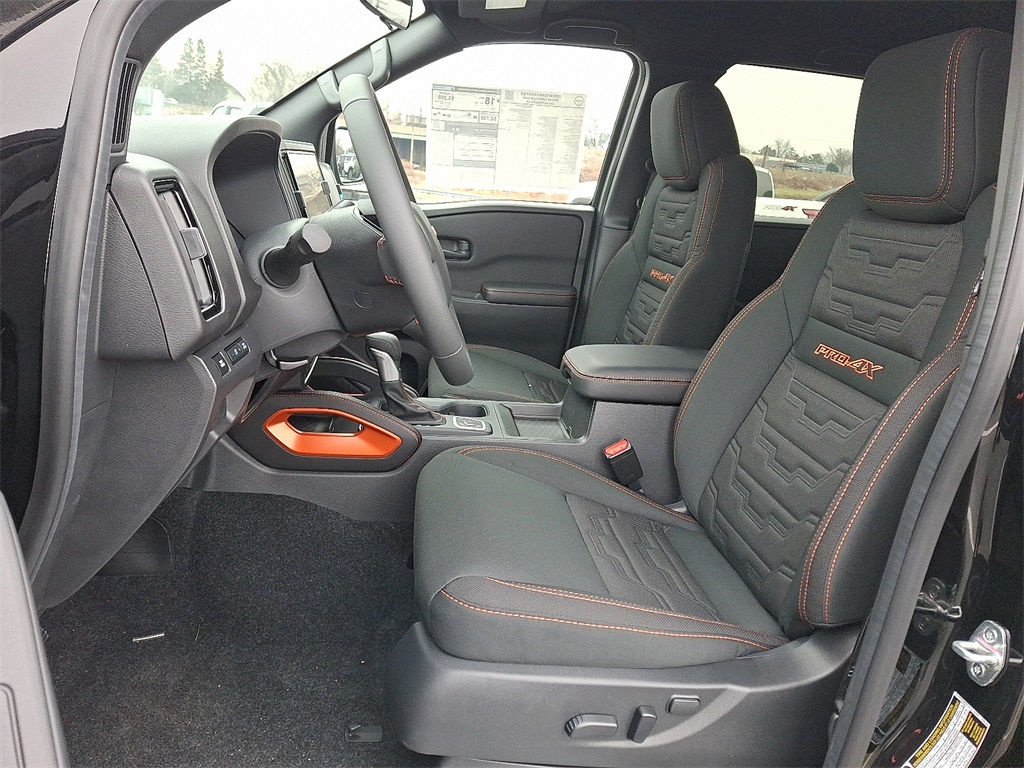 2026 Nissan Frontier PRO-4X - Photo 9