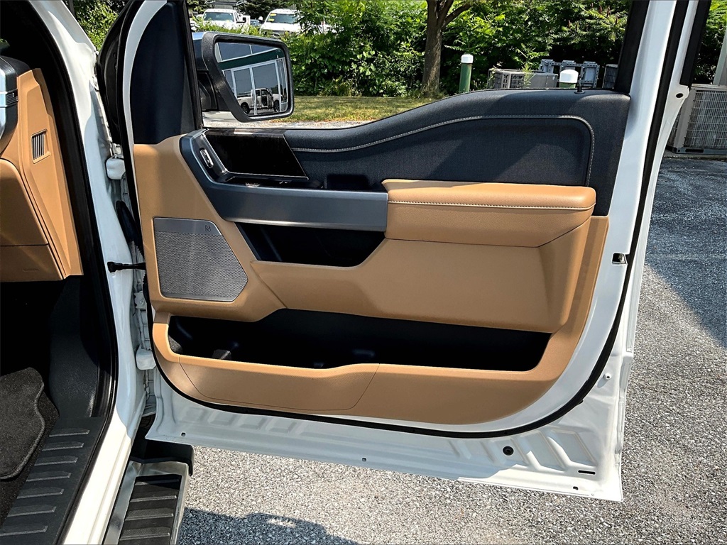 2023 Ford F-150 Lariat - Photo 12