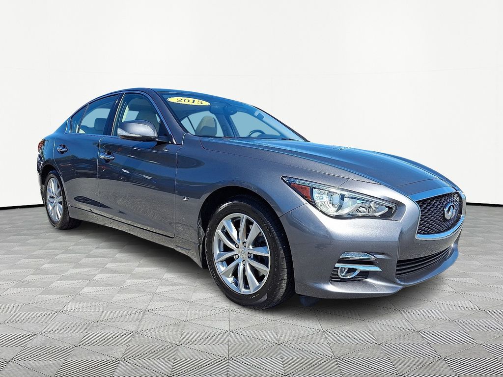 2015 INFINITI Q50 Premium