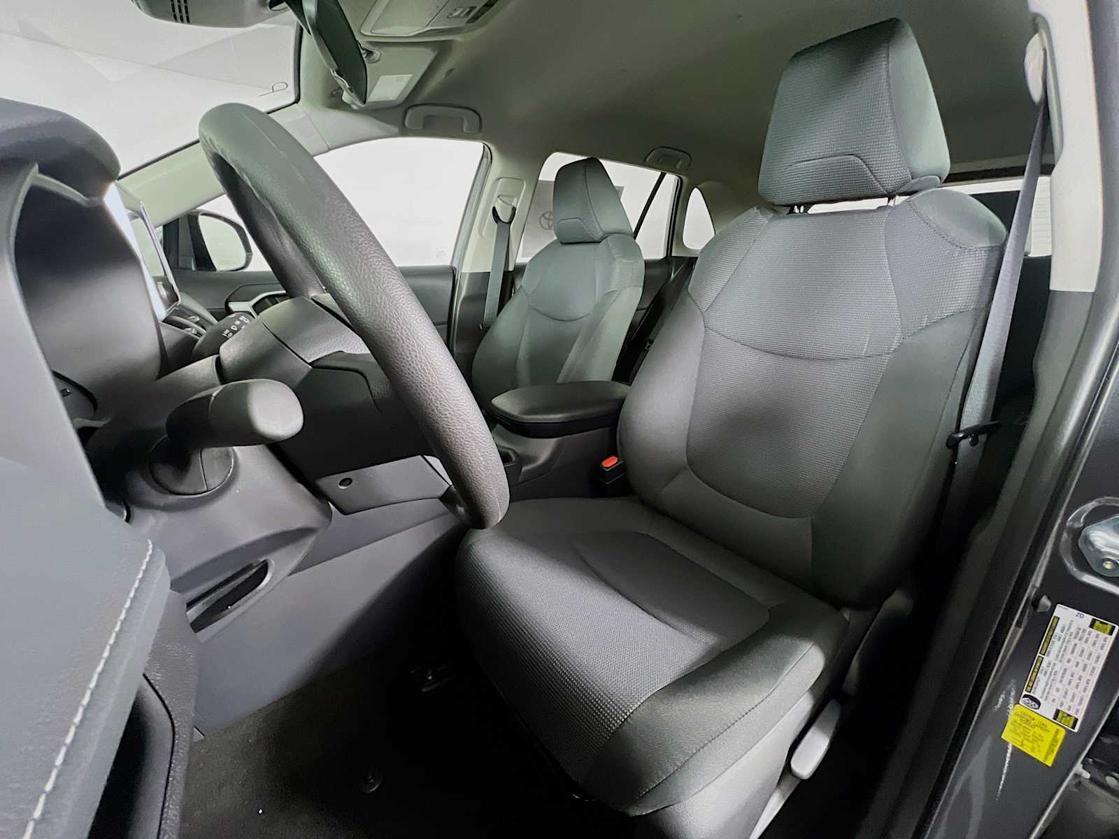 2025 Toyota RAV4 Hybrid LE - Photo 12