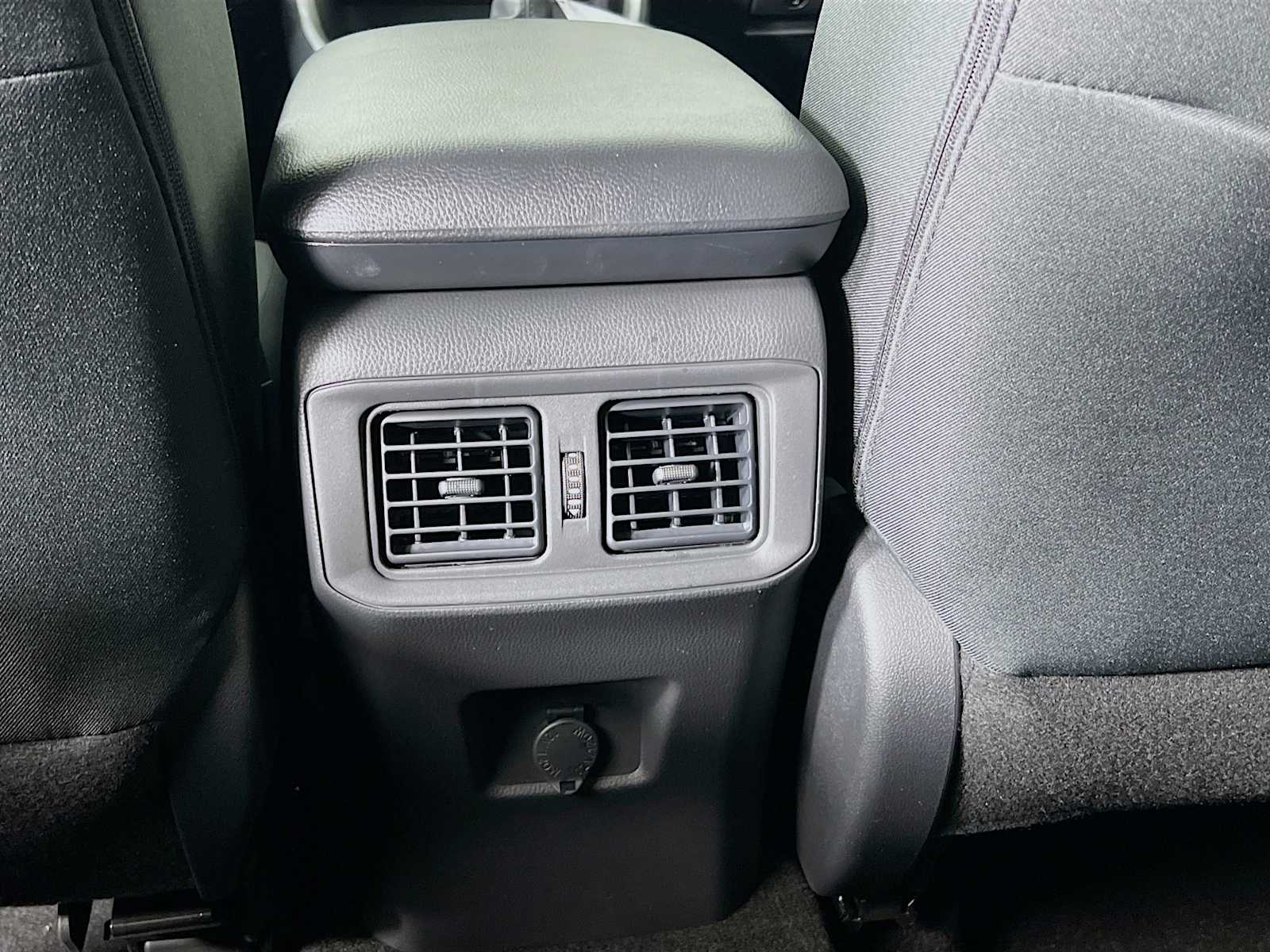 2025 Toyota RAV4 Hybrid LE - Photo 14