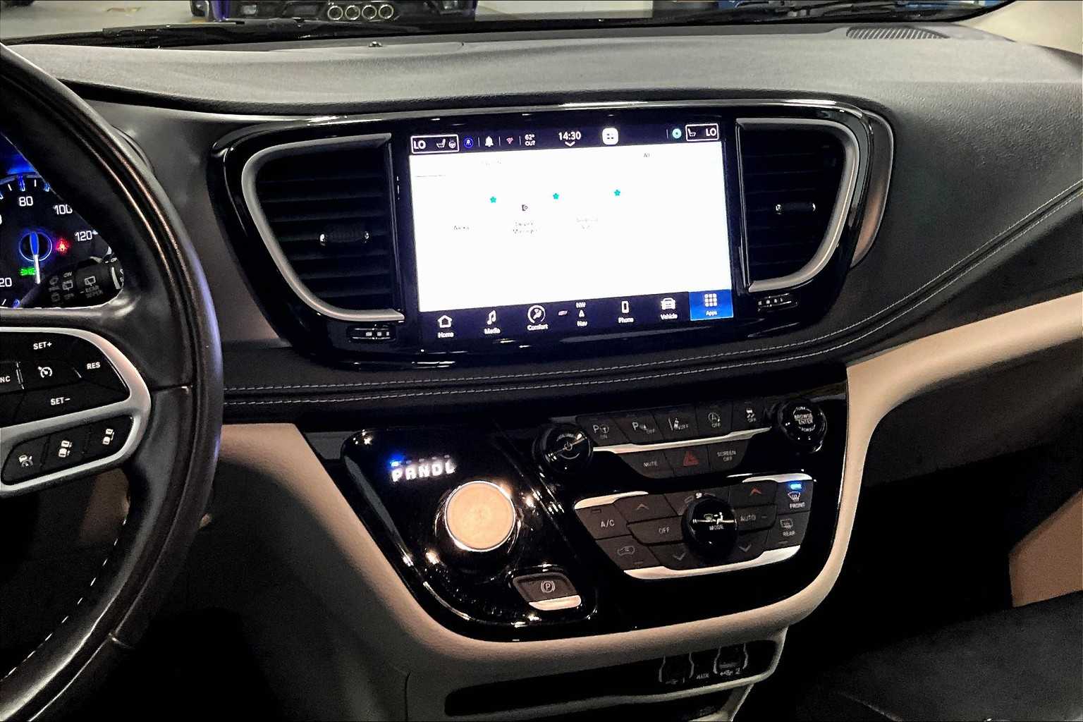 2022 Chrysler Pacifica Touring L - Photo 19