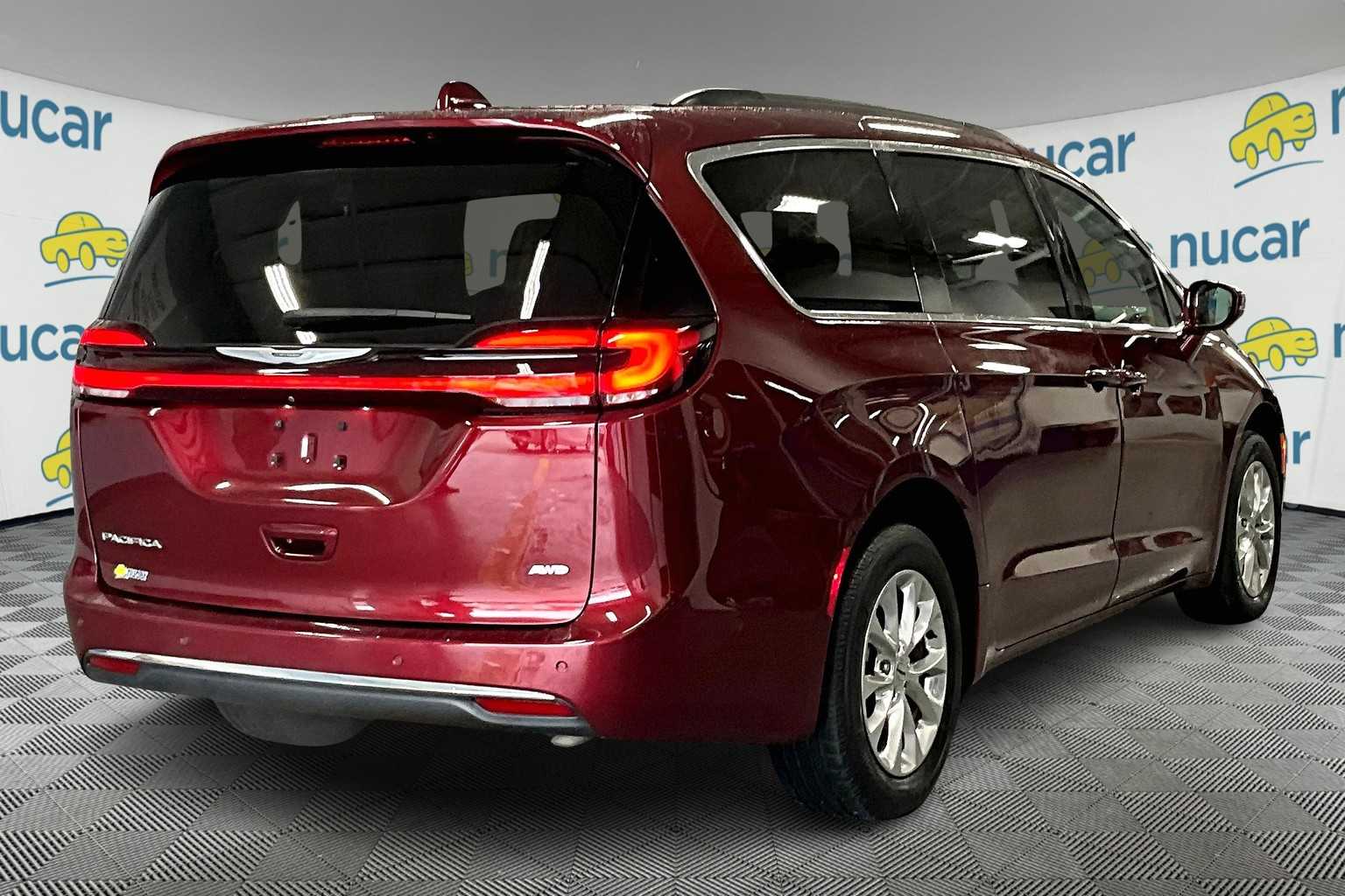 2022 Chrysler Pacifica Touring L - Photo 6