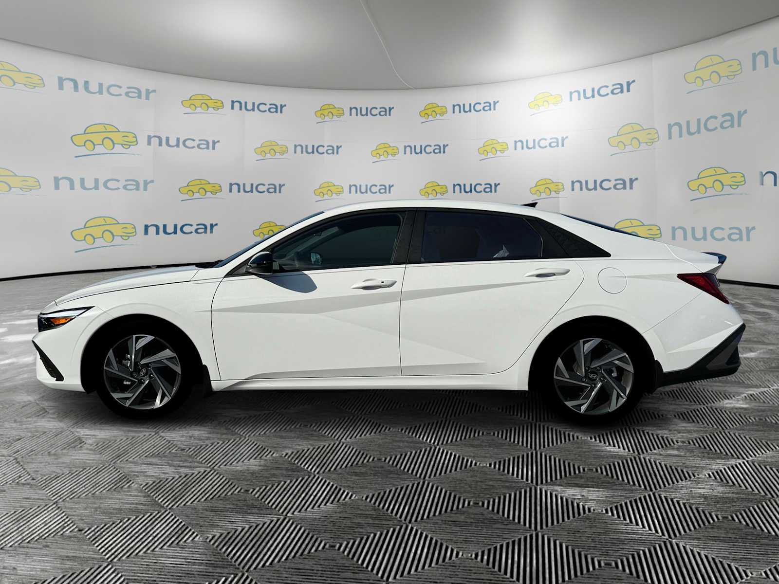 2025 Hyundai Elantra Hybrid SEL Sport - Photo 4