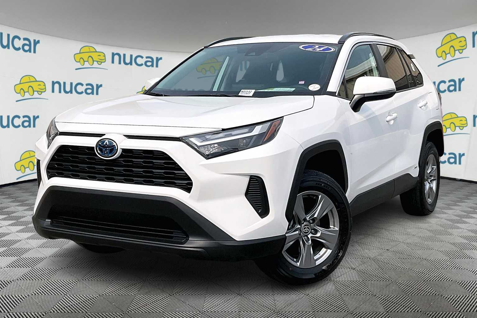 2024 Toyota RAV4 Hybrid XLE - Photo 3