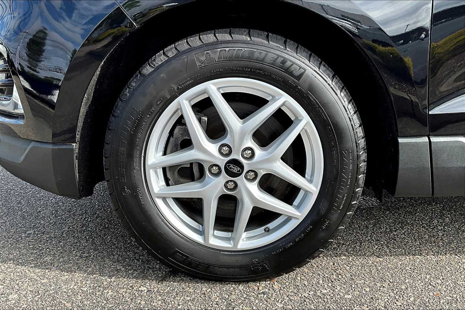 2023 Ford Edge SEL - Photo 6