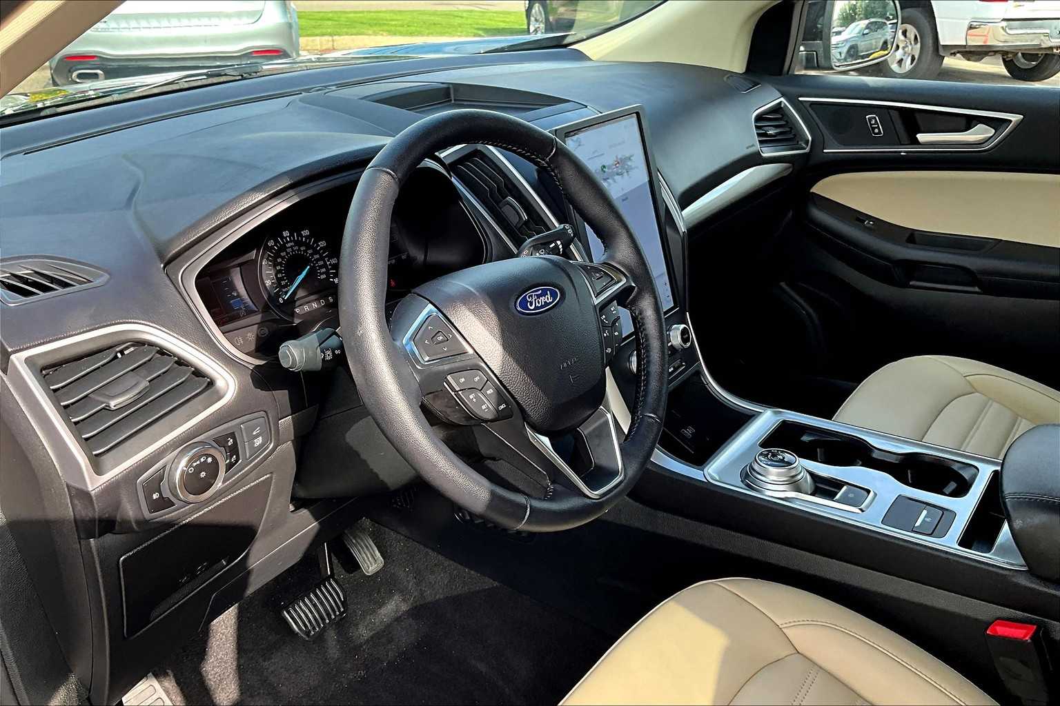 2023 Ford Edge SEL - Photo 7