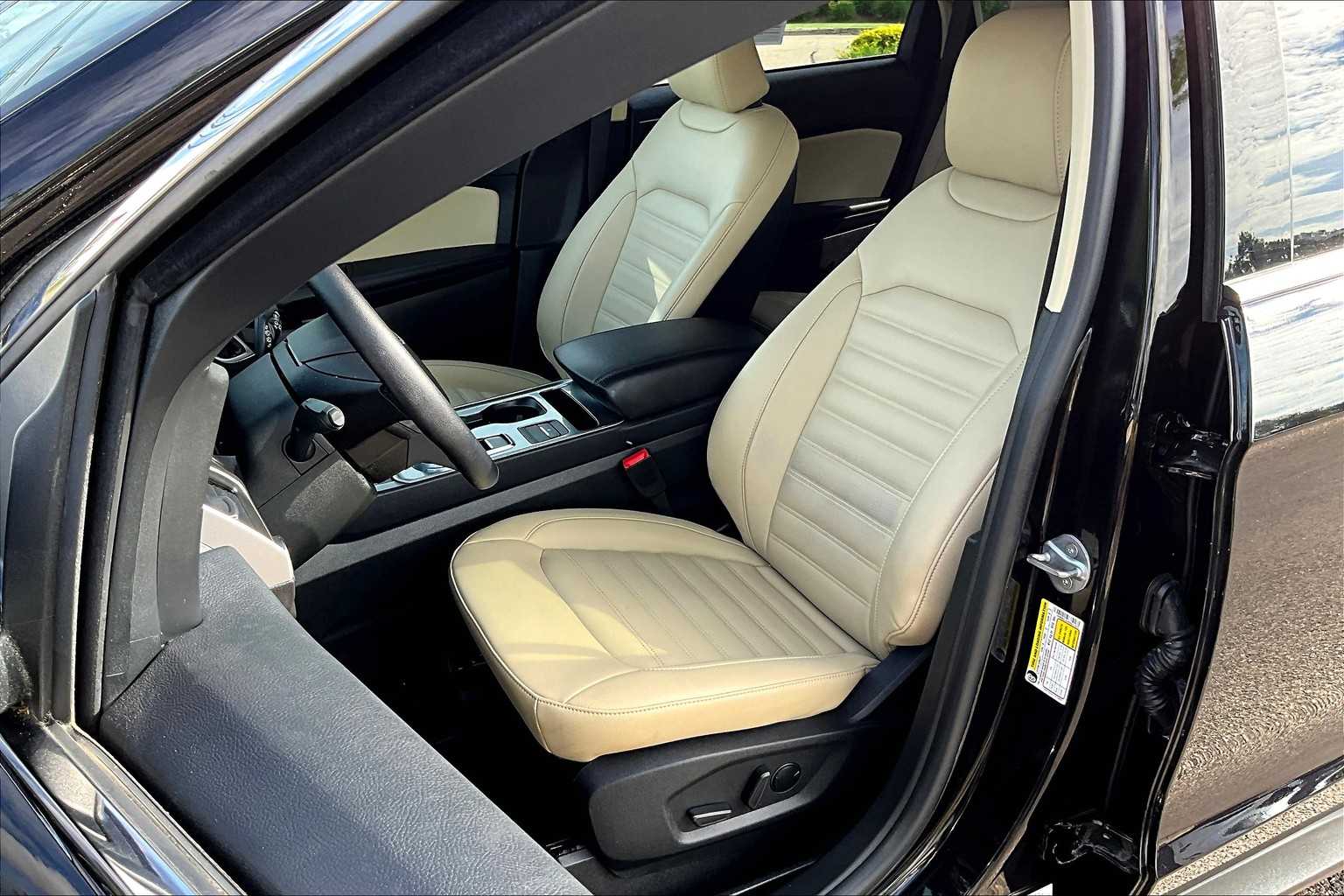 2023 Ford Edge SEL - Photo 9