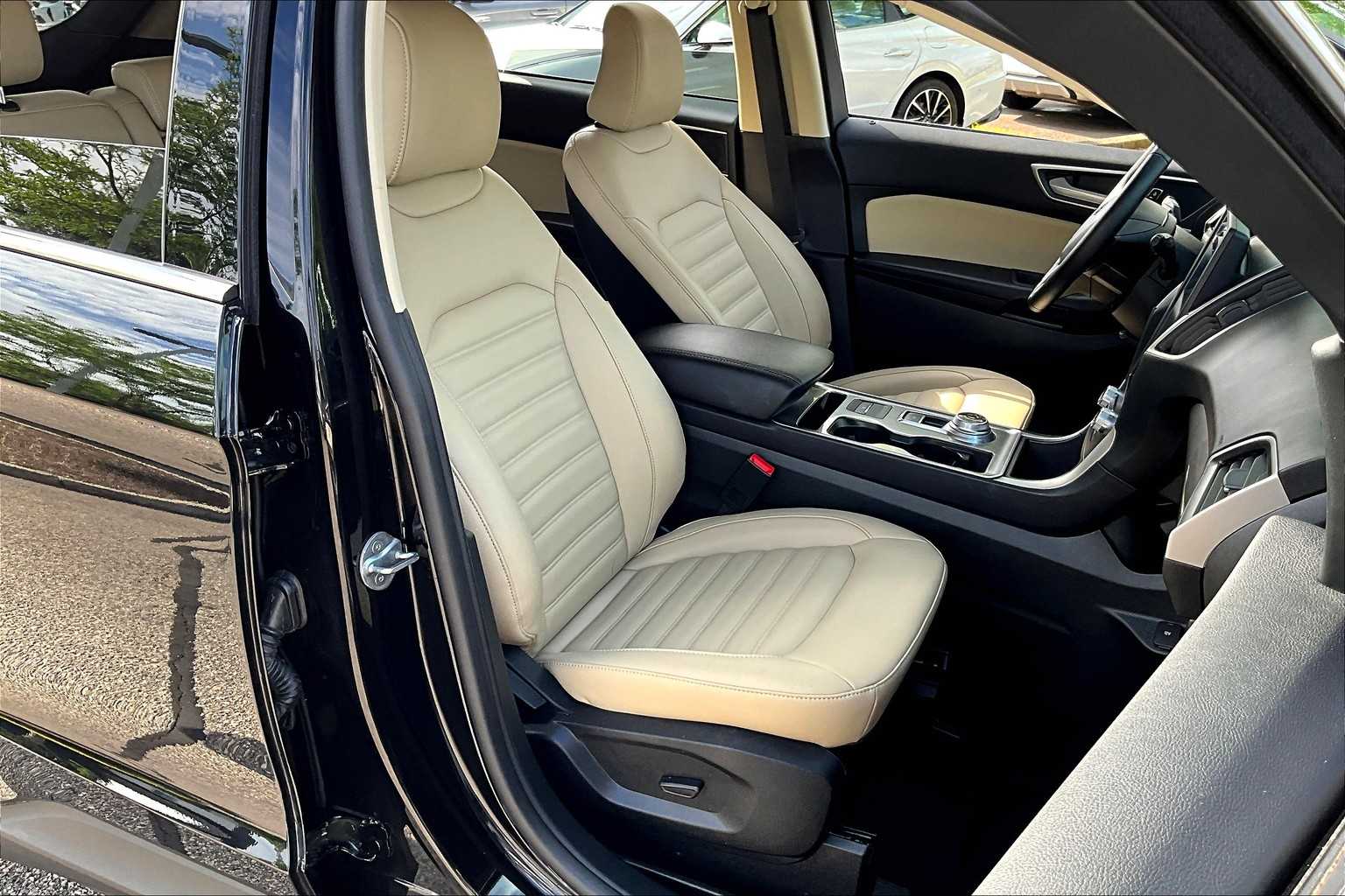 2023 Ford Edge SEL - Photo 10