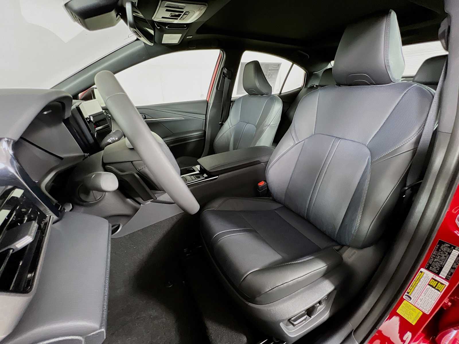 2025 Toyota Camry XSE - Photo 12