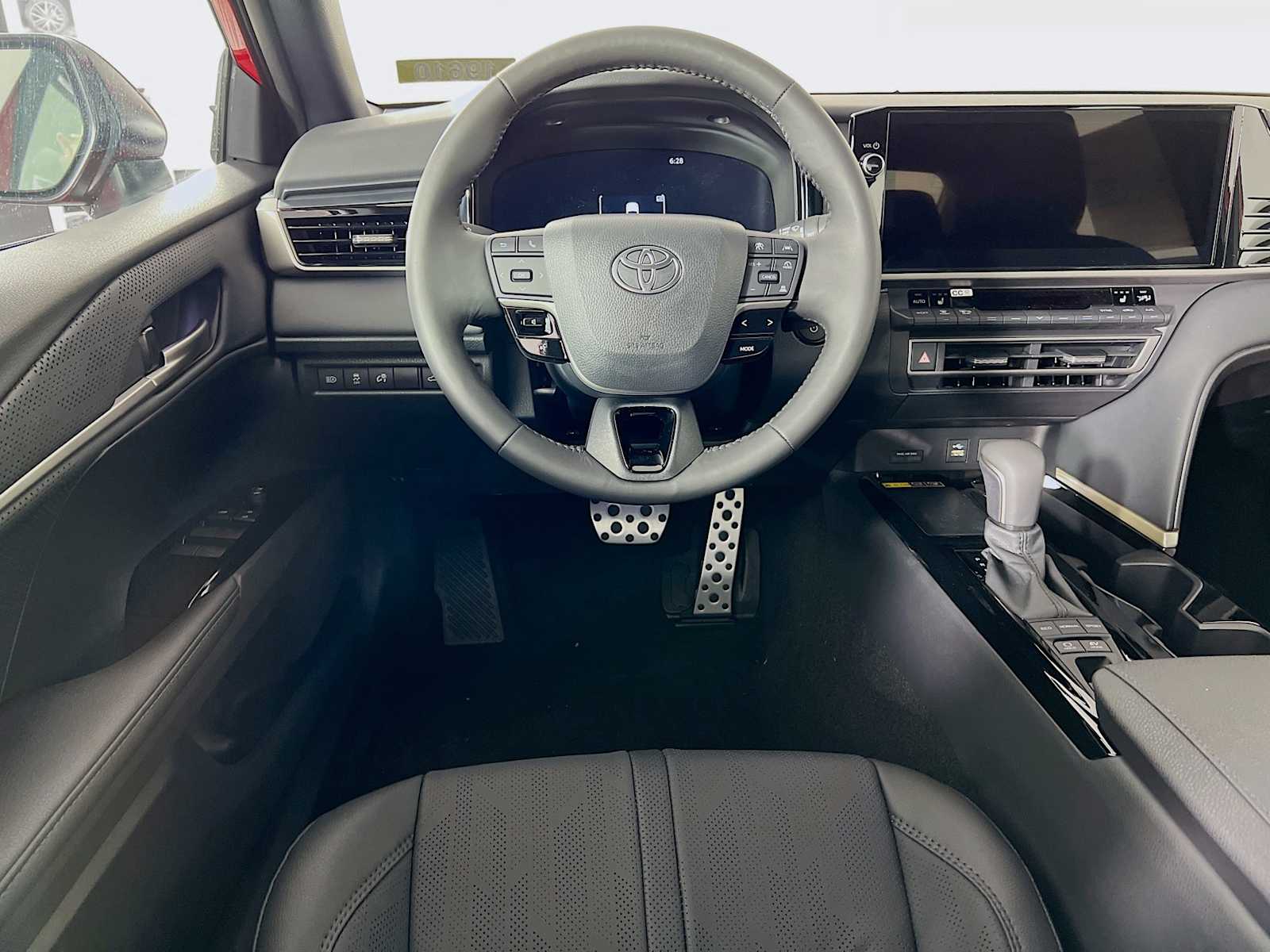 2025 Toyota Camry XSE - Photo 15