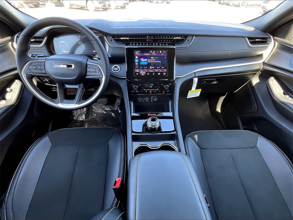 2025 Jeep Grand Cherokee Altitude X - Photo 12