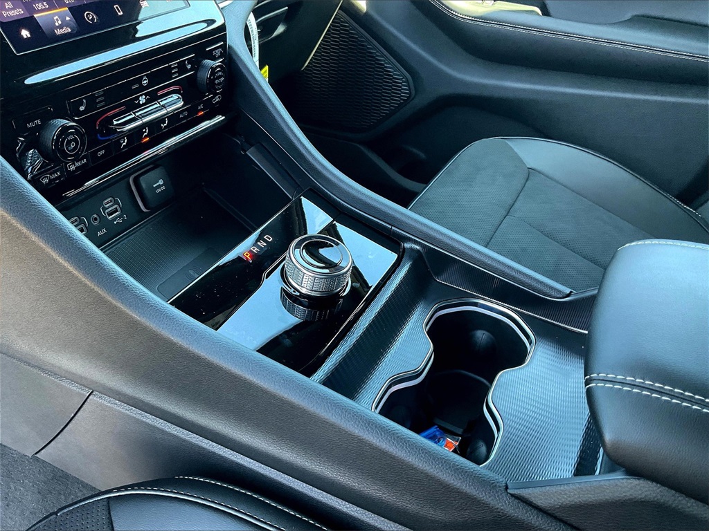 2025 Jeep Grand Cherokee Altitude X - Photo 14