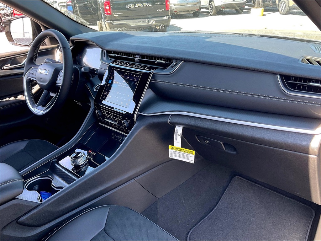 2025 Jeep Grand Cherokee Altitude X - Photo 10