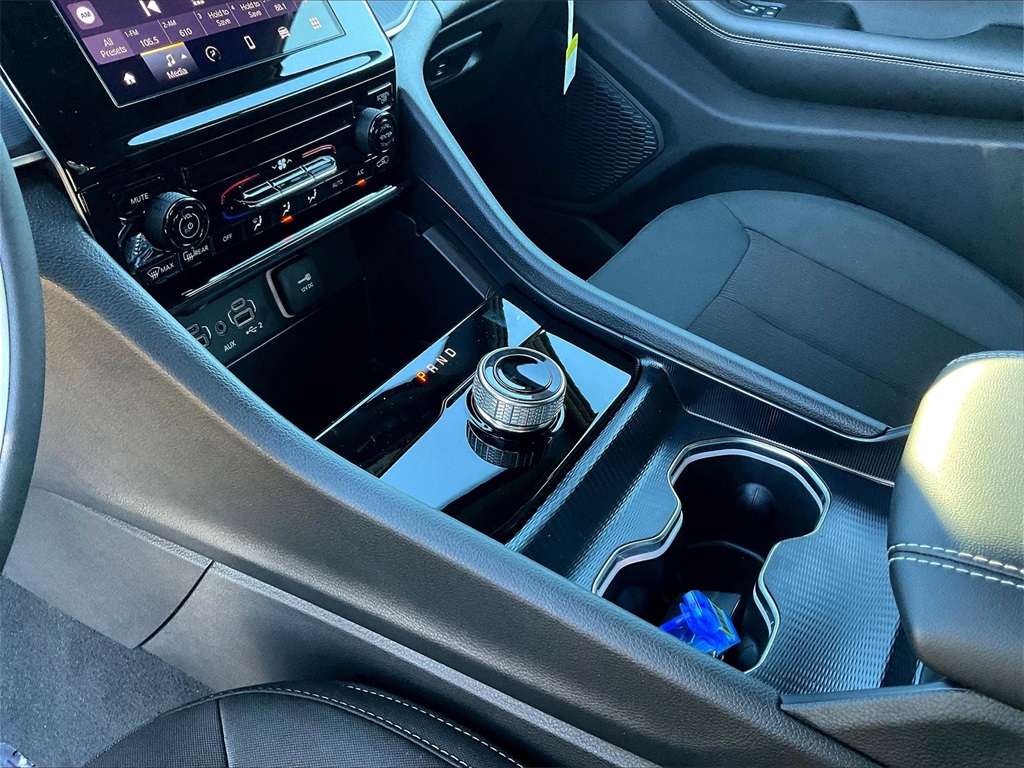 2025 Jeep Grand Cherokee L Laredo - Photo 14