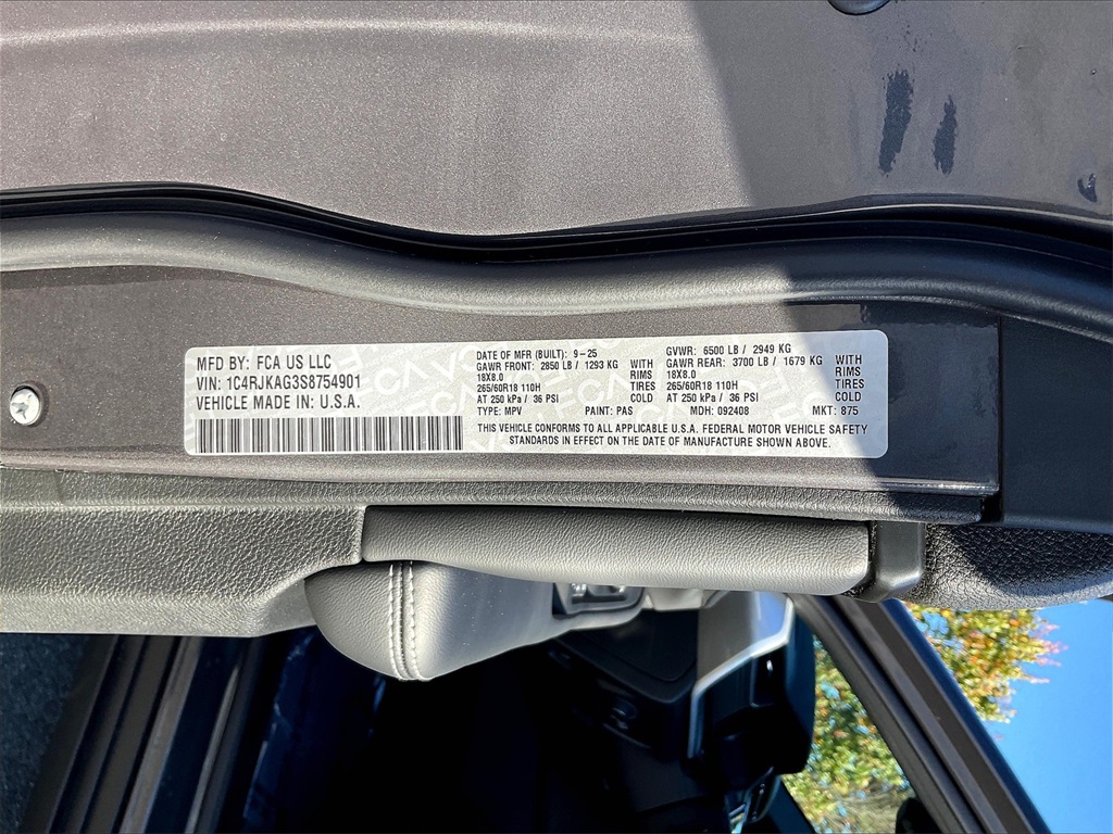 2025 Jeep Grand Cherokee L Laredo - Photo 16